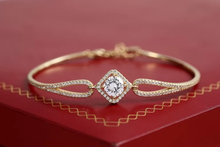 jewelry bracelet